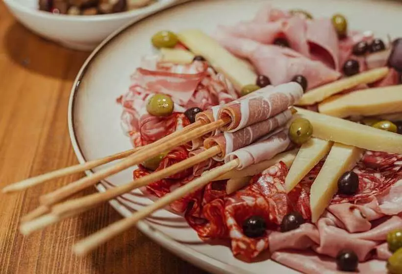 Hotelli & Restaurant Chateau Trnová