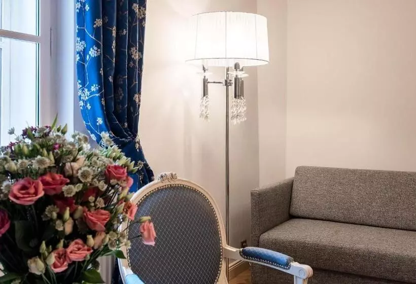 Hotelli & Restaurant Chateau Trnová