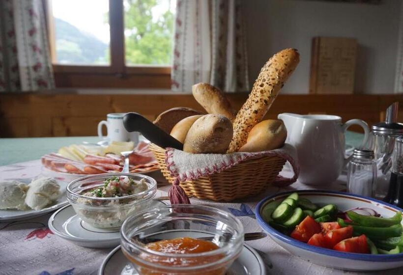 ホテル Schmiedlehnerhof