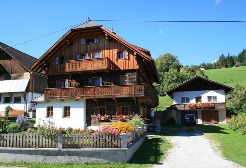 ホテル Schmiedlehnerhof