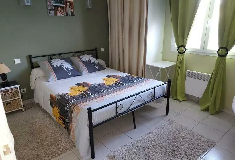 Majatalo Cher Micheée Et Bernard