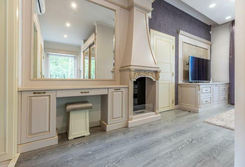 Pensjonat Degenfeld Kastély Tóparti Vendégház