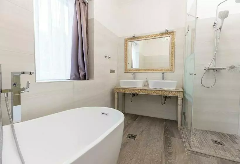 ペンション Degenfeld Kastély Tóparti Vendégház