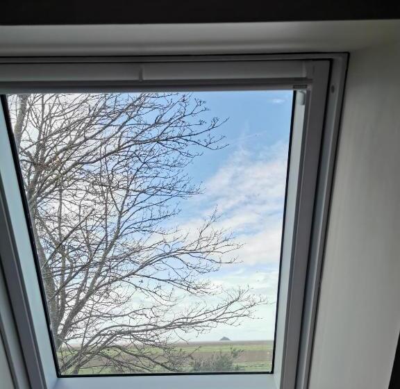 Пансион Entre Mont St Michel Et Merveille