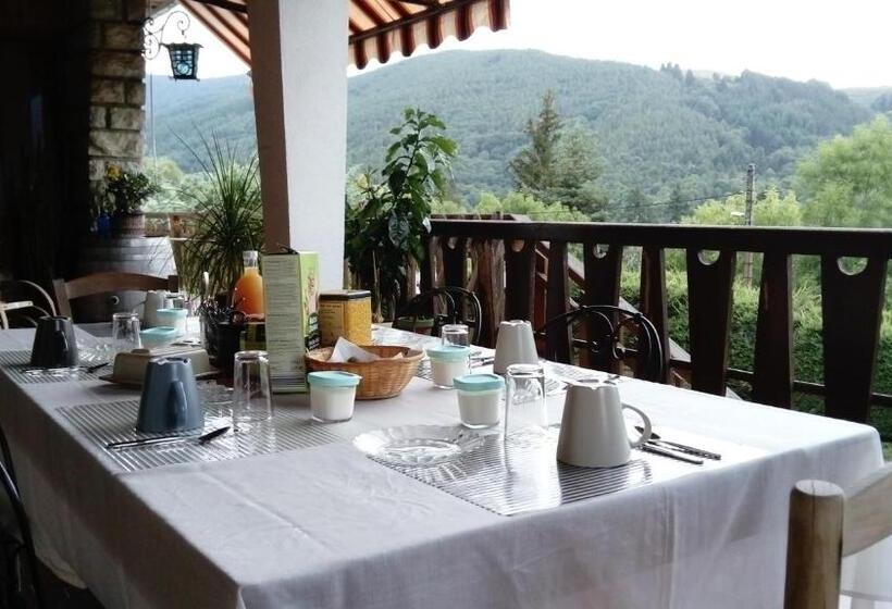 Пансион La Fougeraie Dourbies