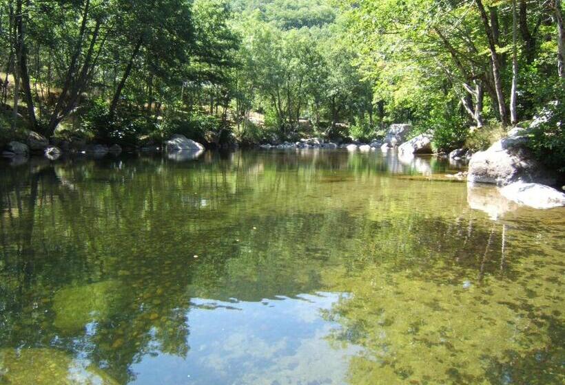 Пансион La Fougeraie Dourbies