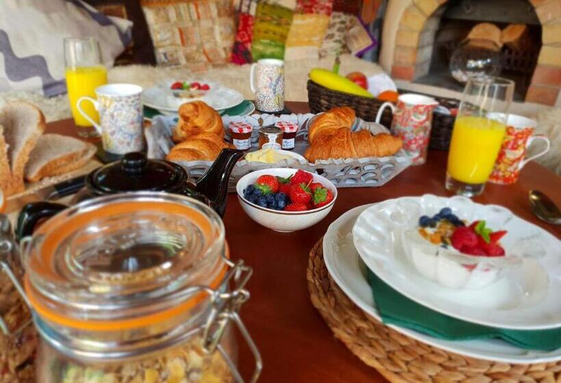 Пансион The Orchards Guest Suite