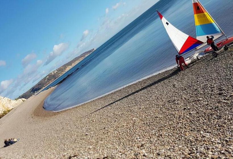 Пансион The Orchards Guest Suite