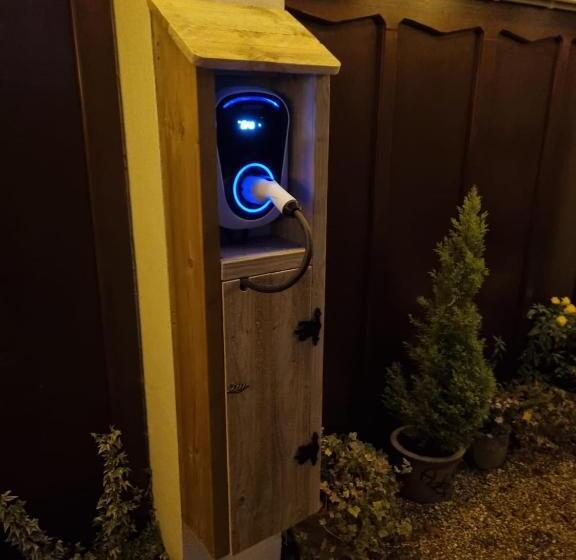 Пансион The Orchards Guest Suite