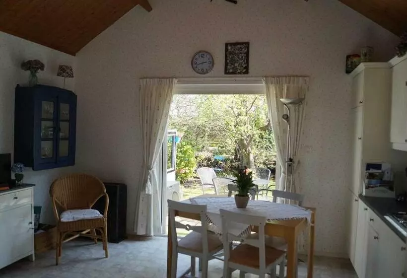 ベッドアンドブレックファースト Hortensia Eiland