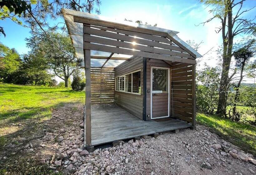 مبيت وإفطار La Cabane Du Champ Du Possible