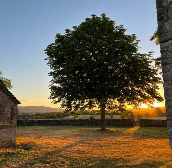 ベッドアンドブレックファースト Les Distinguées Manoir De Bessodes