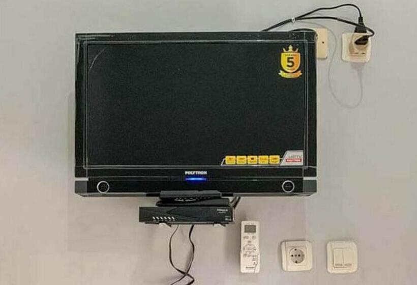 בית מלון כפרי Kai Homestay Near Anyer Beach Redpartner