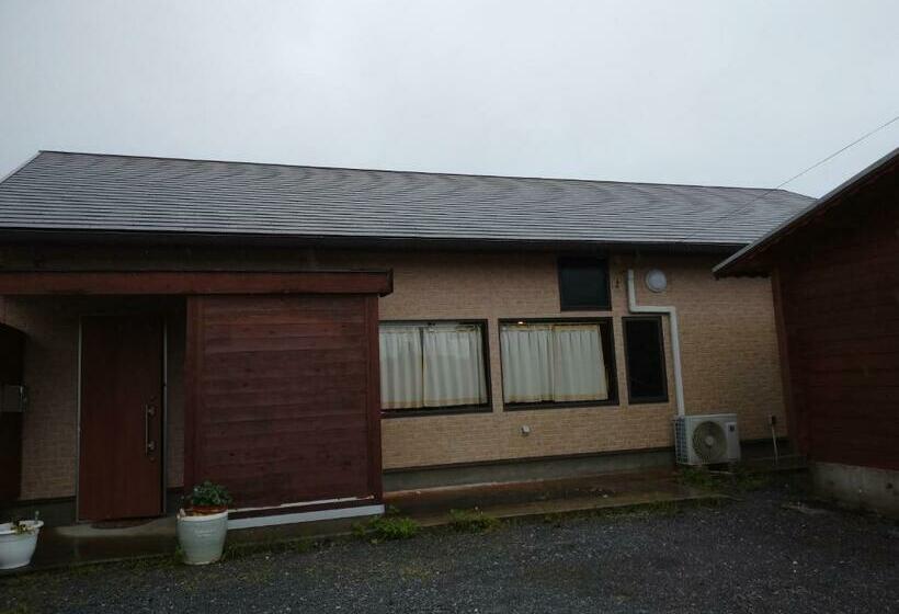 Pensiune 大笑　（主羅花）