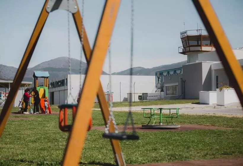 پانسیون Airport Inn Preturo Affittacamere