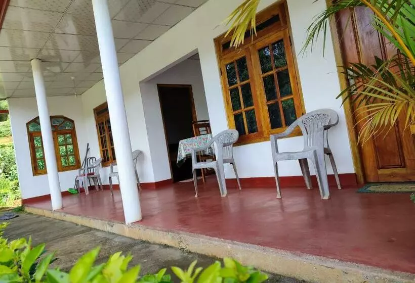 Majatalo Greenish Inn