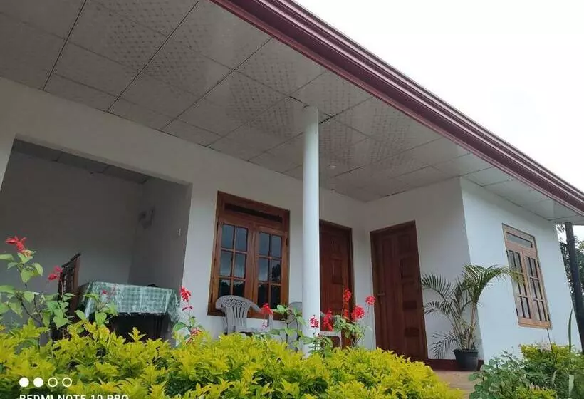 Majatalo Greenish Inn