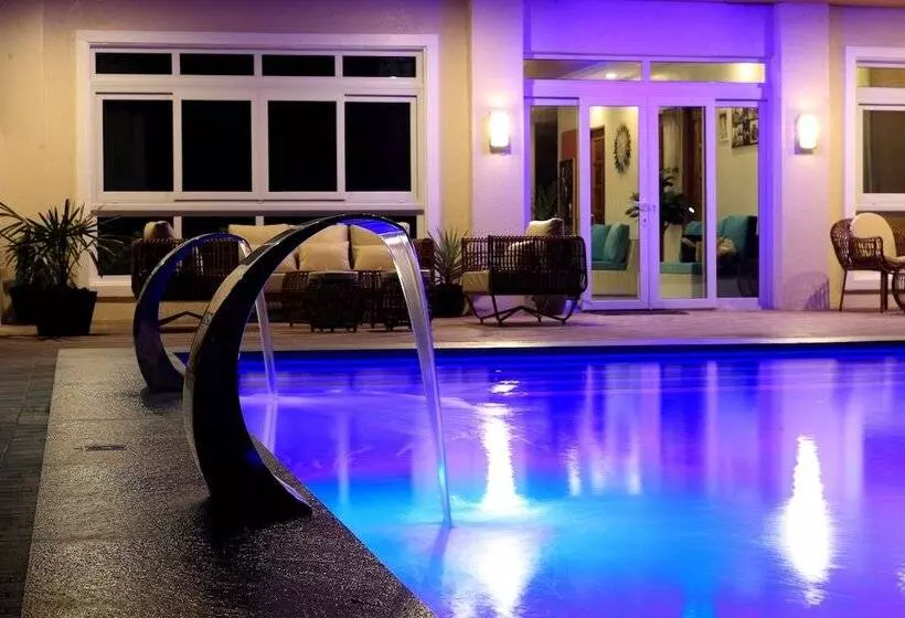 A&a Of The North Beach Resort