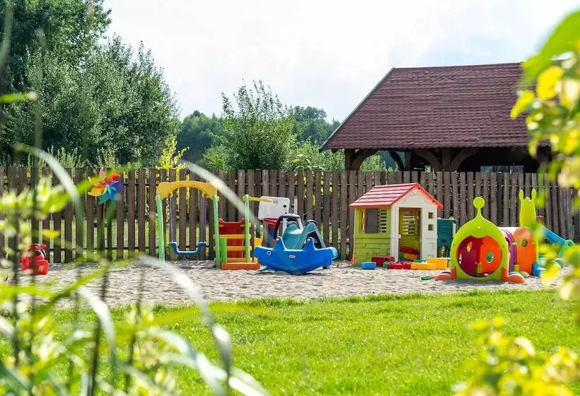 Hotelli Ostoja Dwa Jeziora