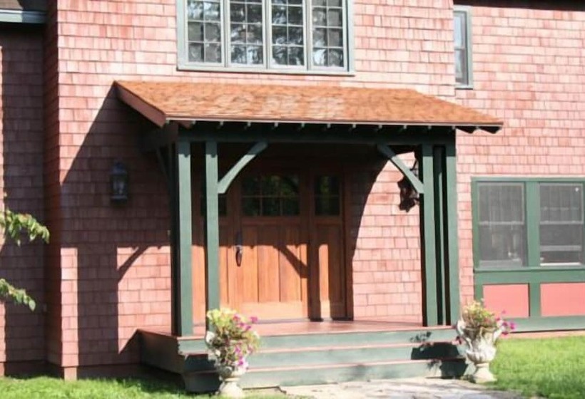 Отель Fearn Lodge