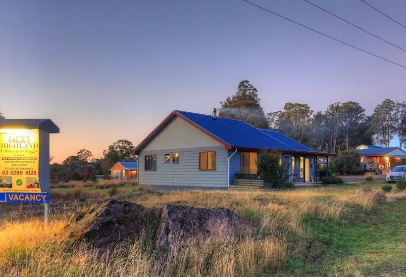 Hotelli Highland Cabins And Cottages