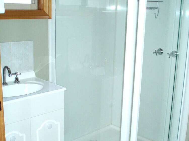 Отель Highland Cabins And Cottages