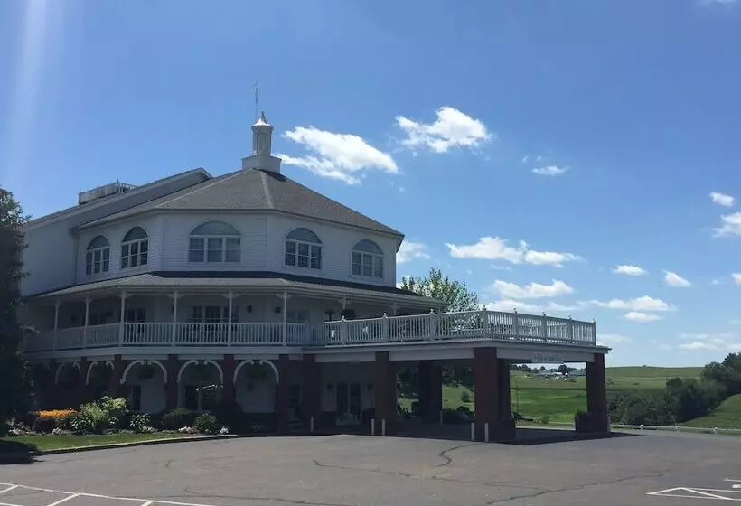 Hotelli Inn At Amish Door