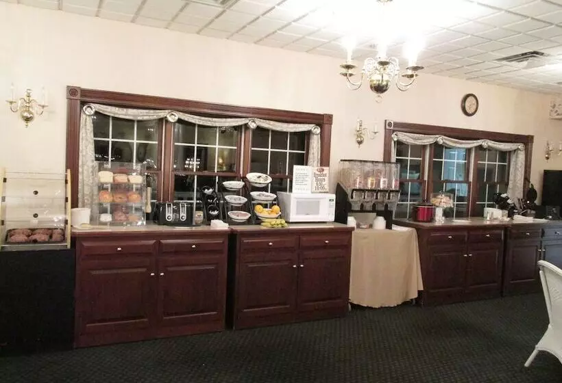 Hotelli Inn At Amish Door