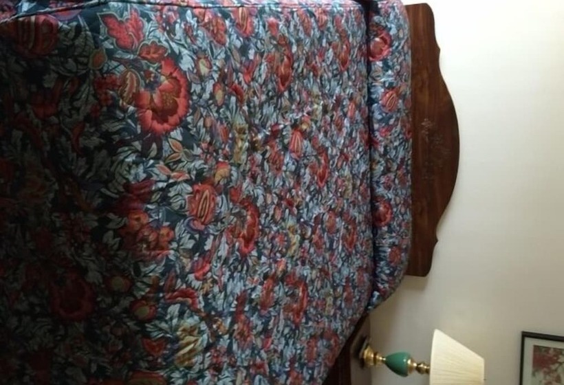 בית מלון כפרי Lake George Residence Llc