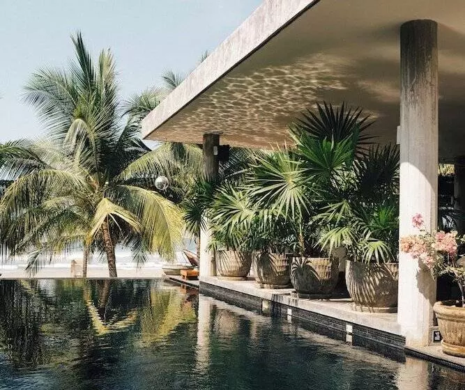 Hotelli Lo Sereno Casa De Playa