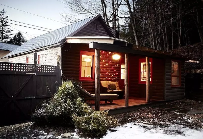 Hotelli Stickett Inn