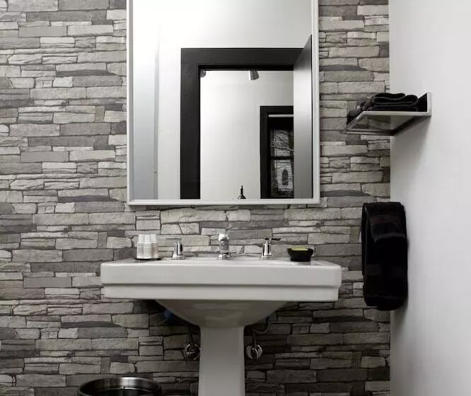 Hotelli Stickett Inn