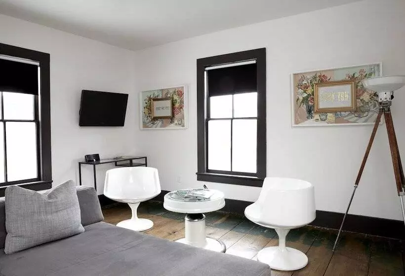 Hotelli Stickett Inn