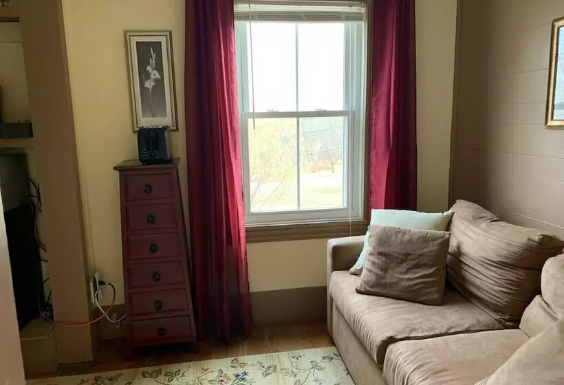 Hotelli The Birchwood Inn