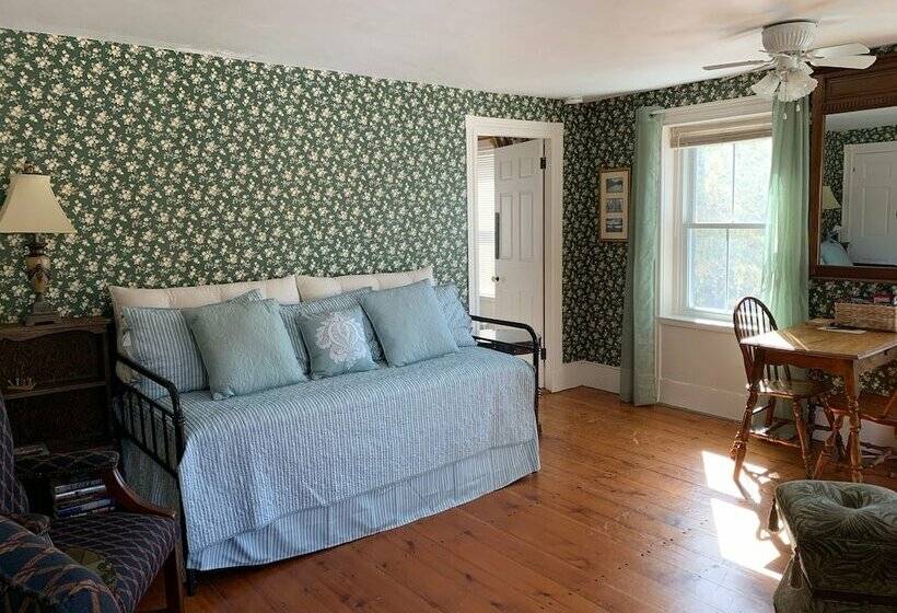 호텔 The Birchwood Inn