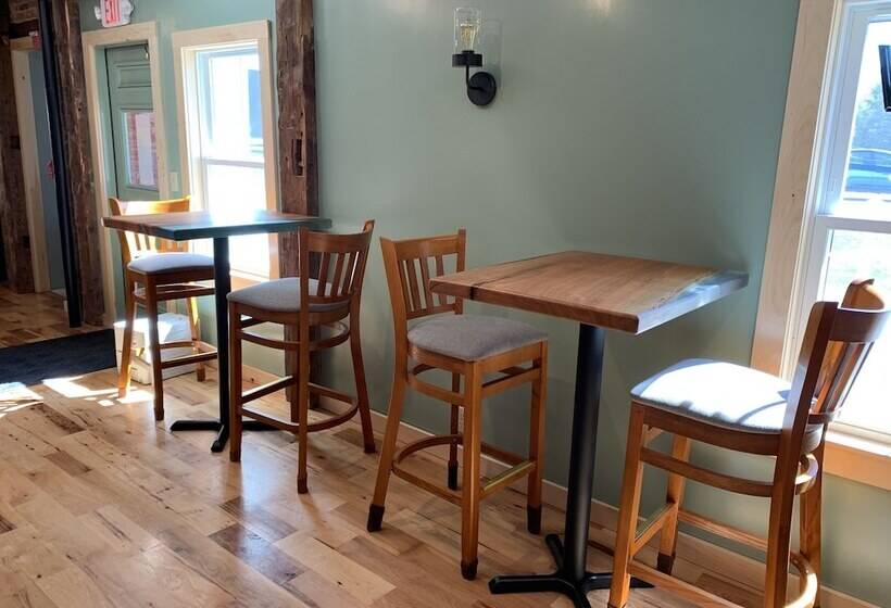 호텔 The Birchwood Inn