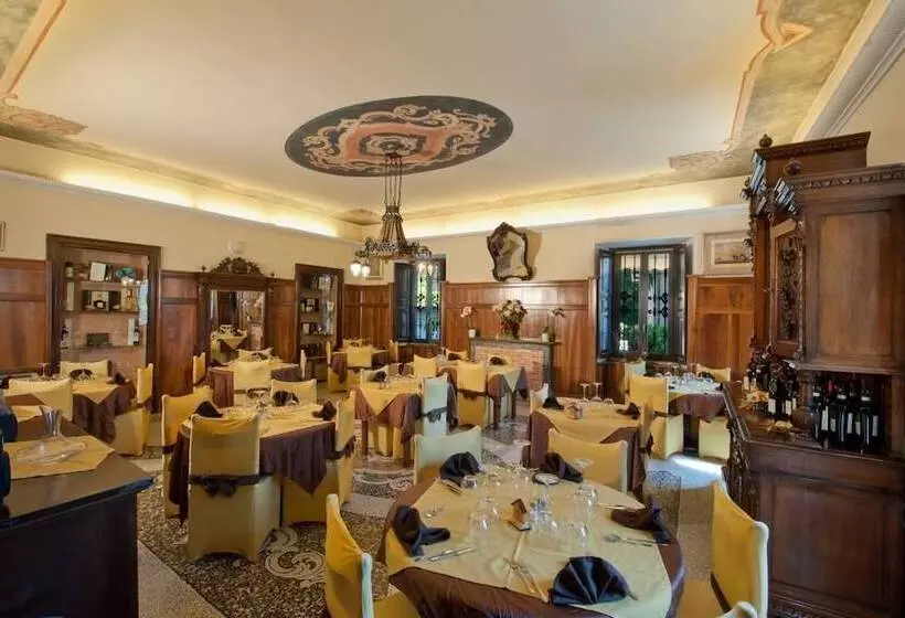 ホテル Albergo Italia