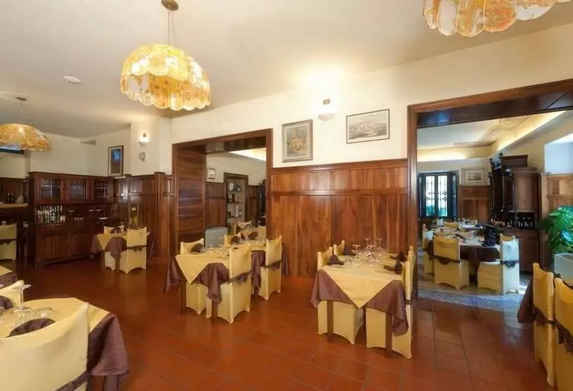 ホテル Albergo Italia