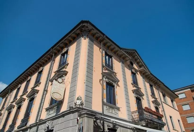 ホテル Albergo Italia