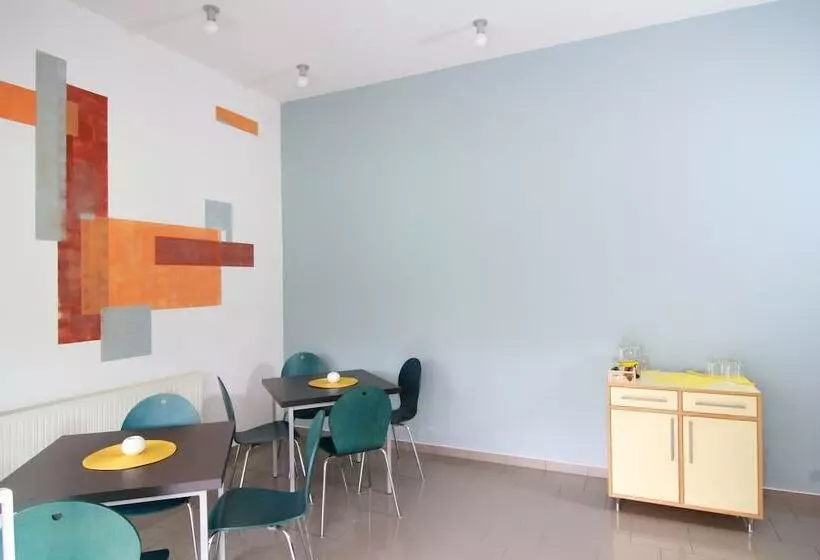 Hotelli Gästehaus Am Lausitzring