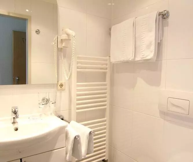 Hotelli Gästehaus Am Lausitzring