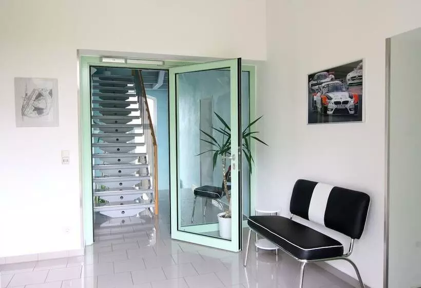 Hotelli Gästehaus Am Lausitzring