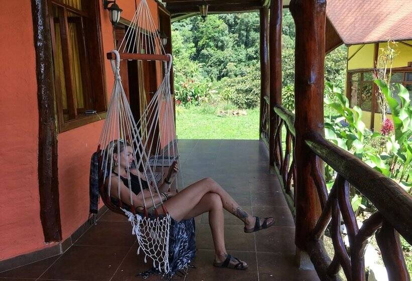 Otel Mindo Río Hostería