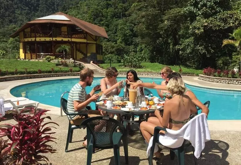 ホテル Mindo Río Hostería