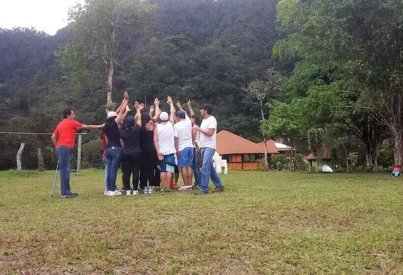 ホテル Mindo Río Hostería