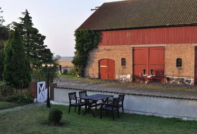 Hotelli Villa Sandby Bed And Breakfast