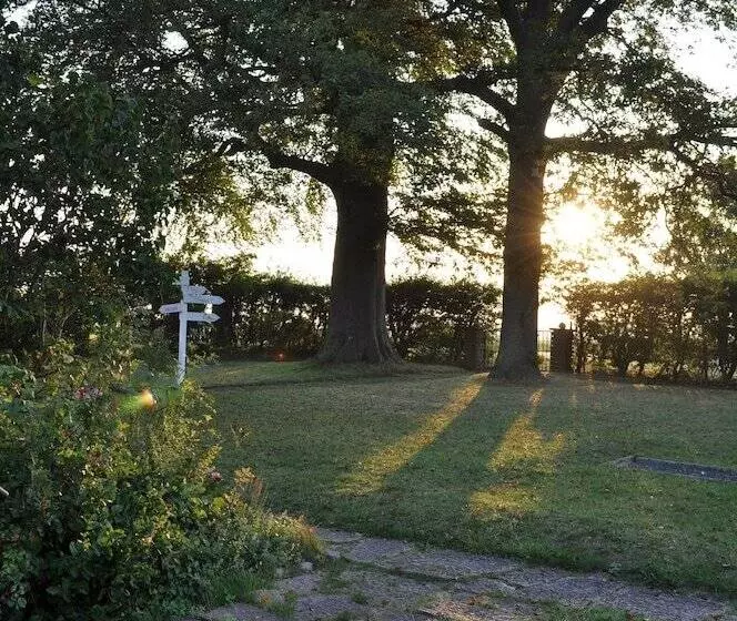 Hotelli Villa Sandby Bed And Breakfast