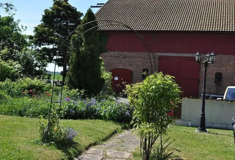 Hotelli Villa Sandby Bed And Breakfast