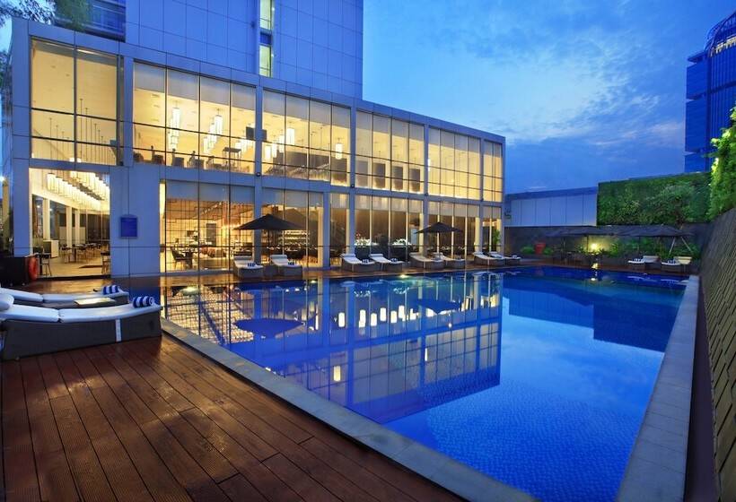 Aston Priority Simatupang Hotel And Conference Center