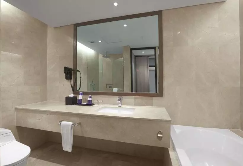 Aston Priority Simatupang Hotel And Conference Center